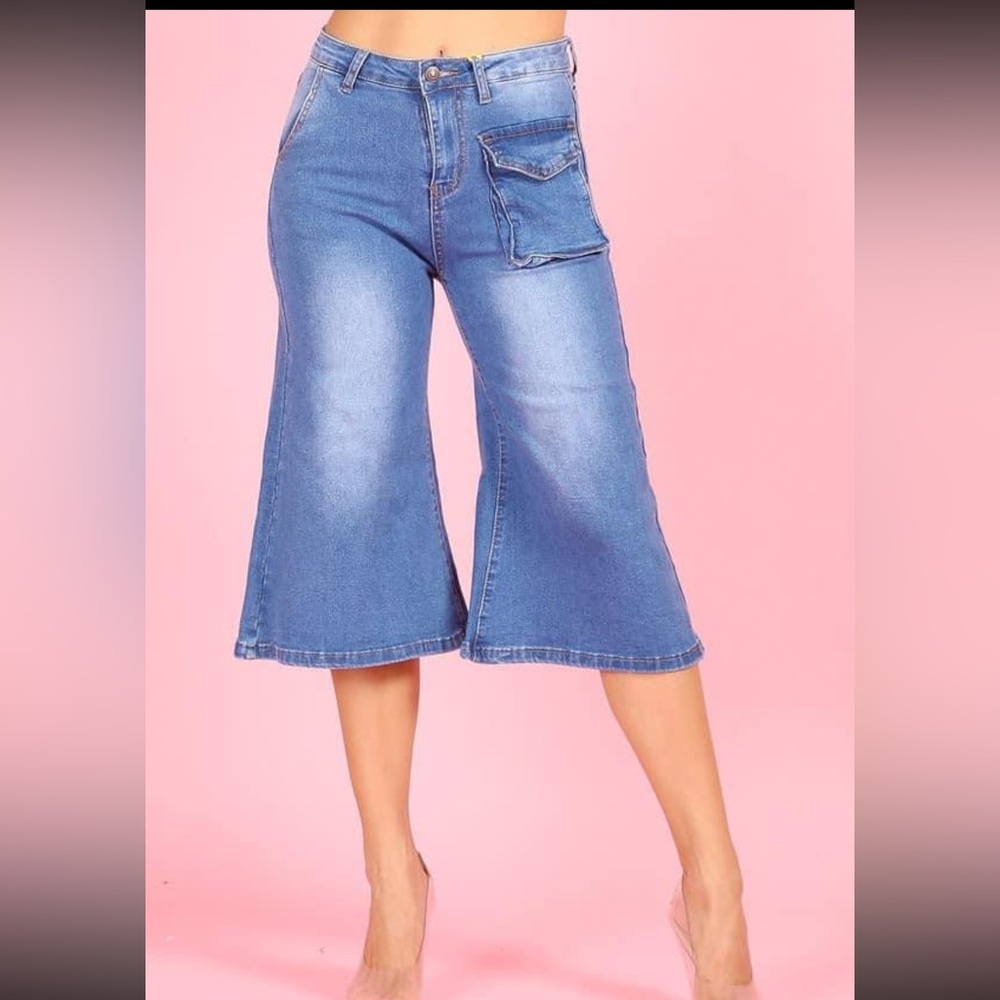 23 Fabulous wide Leg Over Knee Denim Jean shorts